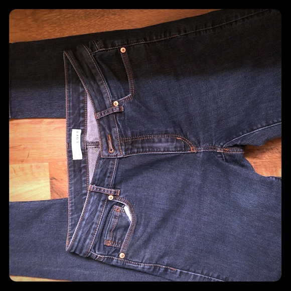 LOFT Denim - 💥💥flash sale!LOFT jean capris ankle cut sz 6